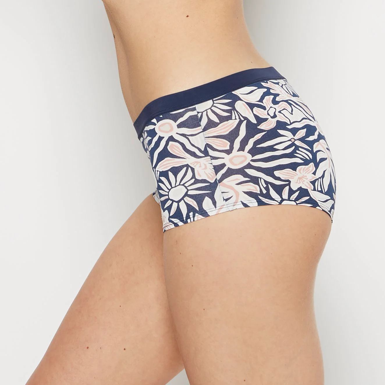 Boyshort Panty in Tropical Dreams - Image 2